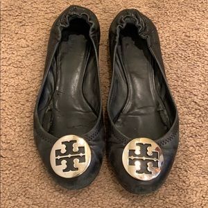 Tory Burch reva flat